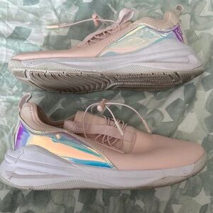 Clove Pink Iridescent Sneakers